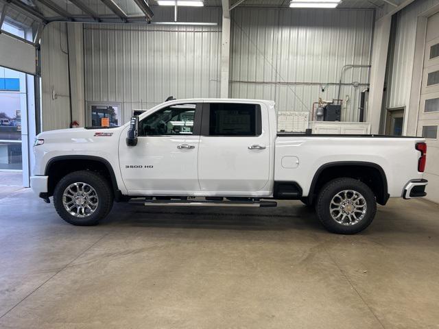 new 2025 Chevrolet Silverado 3500 car