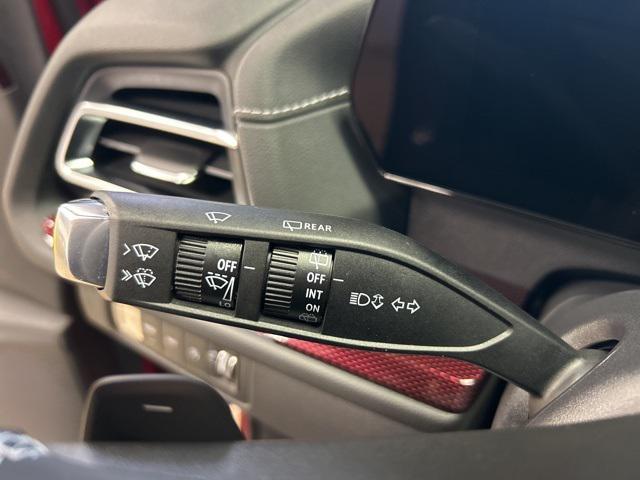 new 2025 Chevrolet Traverse car