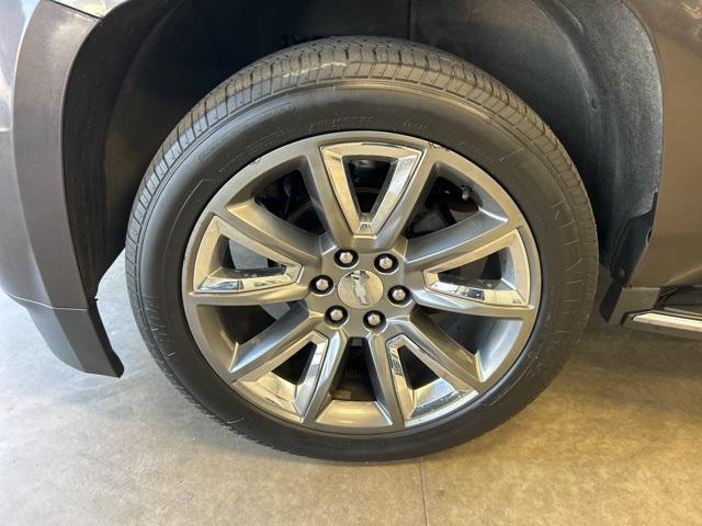 used 2015 Chevrolet Suburban car, priced at $19,000