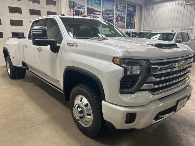 new 2025 Chevrolet Silverado 3500 car