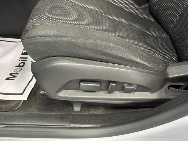 used 2016 Chevrolet Equinox car, priced at $10,600