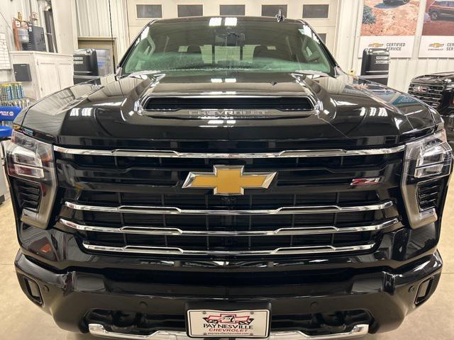 new 2025 Chevrolet Silverado 3500 car