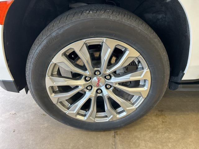 used 2024 GMC Yukon car, priced at $72,700