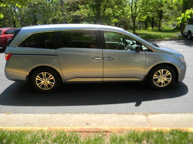 used 2013 Honda Odyssey car, priced at $8,995