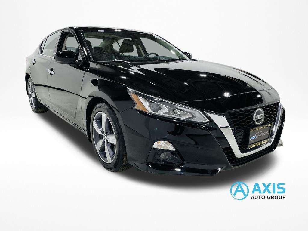 used 2022 Nissan Altima car, priced at $18,998