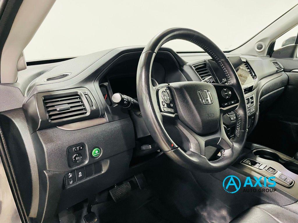 used 2022 Honda Pilot car, priced at $27,998