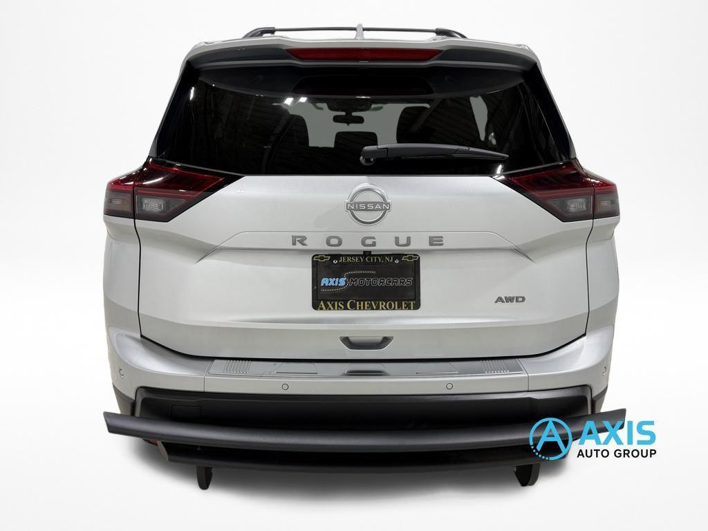 used 2025 Nissan Rogue car, priced at $25,998