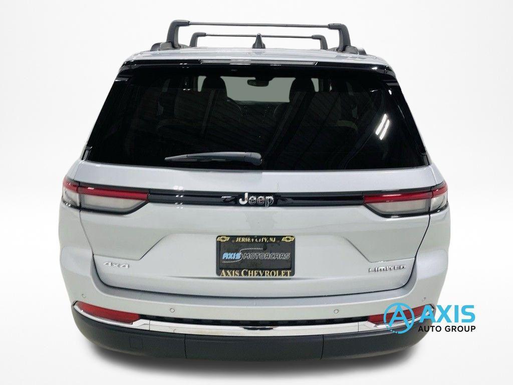 used 2022 Jeep Grand Cherokee car, priced at $30,998