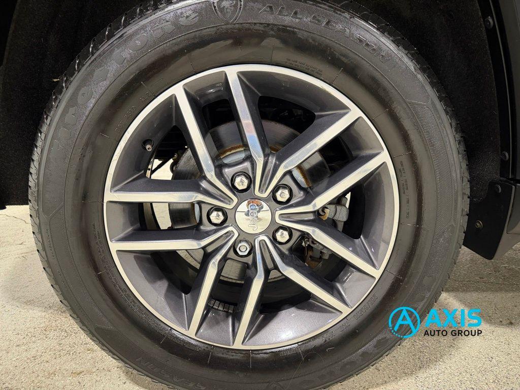 used 2018 Jeep Grand Cherokee car, priced at $17,498