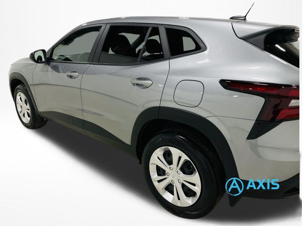used 2025 Chevrolet Trax car, priced at $18,998