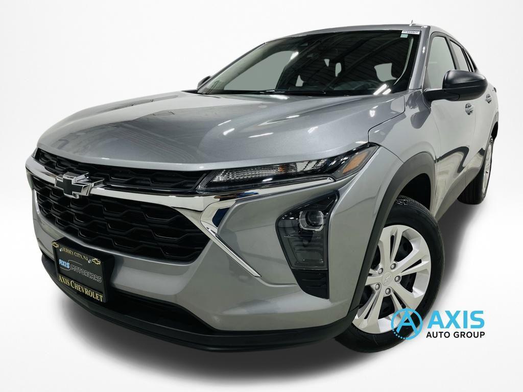 used 2025 Chevrolet Trax car, priced at $18,998