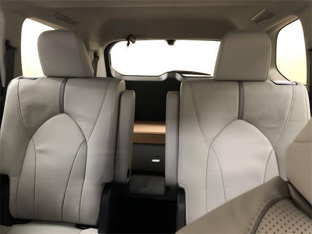 new 2025 Toyota Grand Highlander car