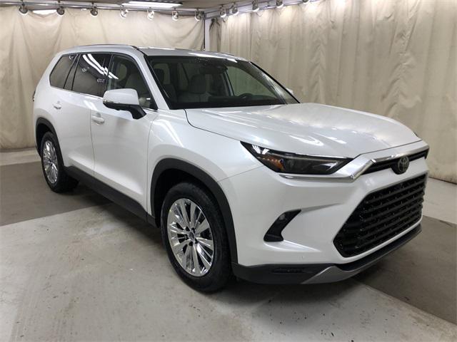 new 2025 Toyota Grand Highlander car