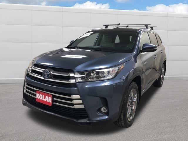 used 2019 Toyota Highlander Hybrid car, priced at $32,943