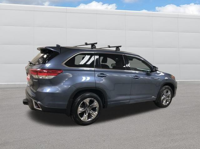 used 2019 Toyota Highlander Hybrid car, priced at $32,943