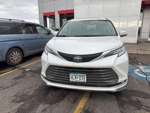 used 2022 Toyota Sienna car, priced at $49,990