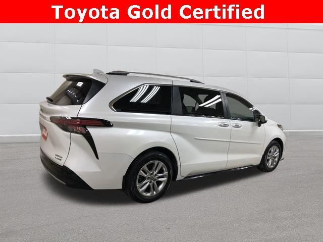 used 2022 Toyota Sienna car, priced at $49,990