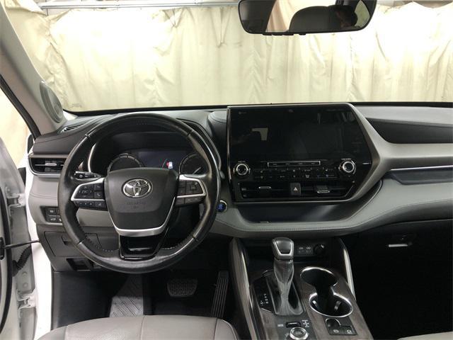 used 2022 Toyota Highlander car, priced at $44,988