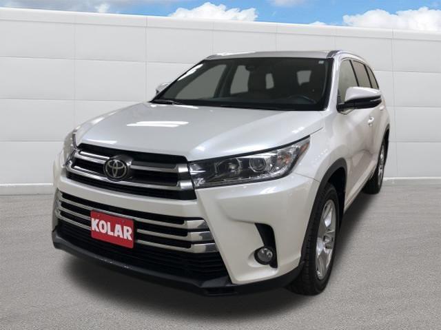 used 2017 Toyota Highlander car, priced at $28,552