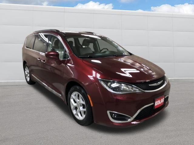 used 2017 Chrysler Pacifica car, priced at $11,999