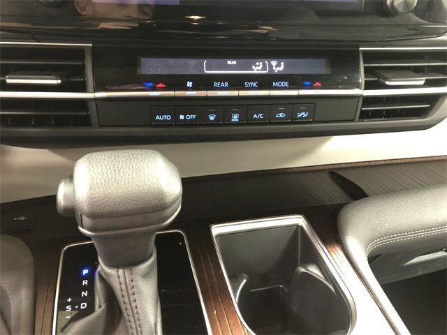 used 2023 Toyota Sienna car, priced at $42,988
