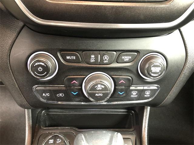 used 2019 Jeep Cherokee car, priced at $22,490