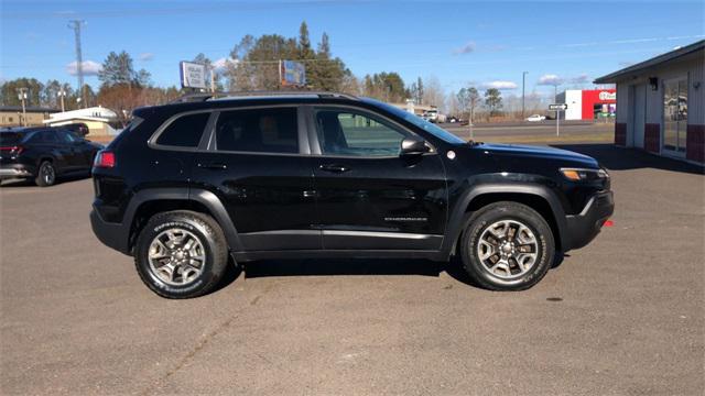 used 2019 Jeep Cherokee car, priced at $22,490