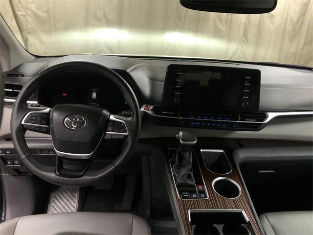 used 2023 Toyota Sienna car, priced at $39,947