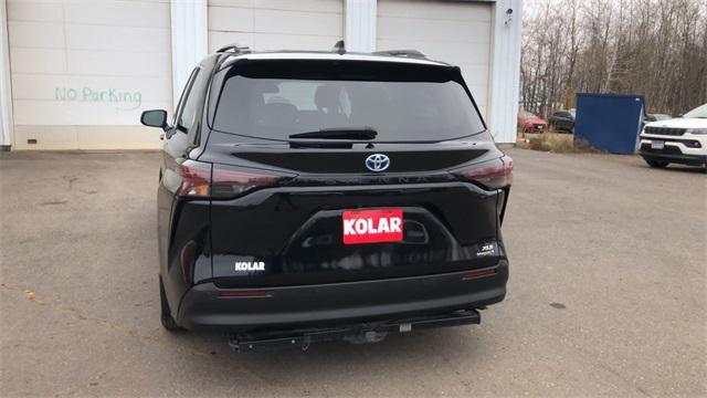 used 2023 Toyota Sienna car, priced at $39,947