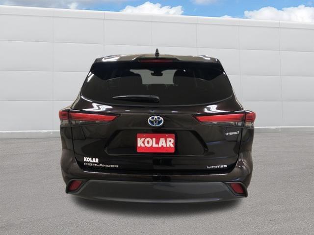 used 2022 Toyota Highlander Hybrid car, priced at $45,966