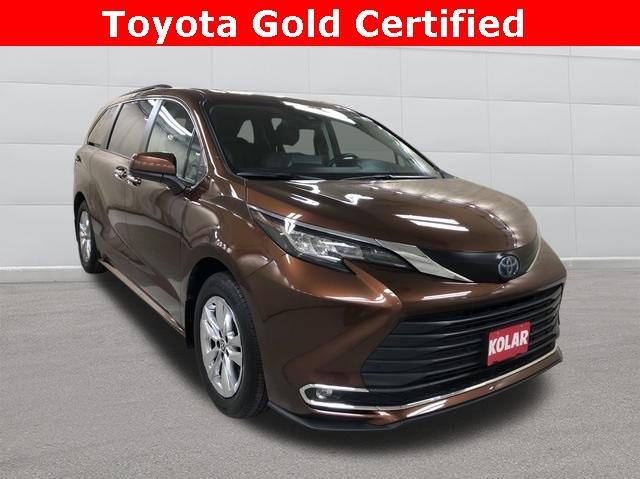 used 2023 Toyota Sienna car, priced at $46,929