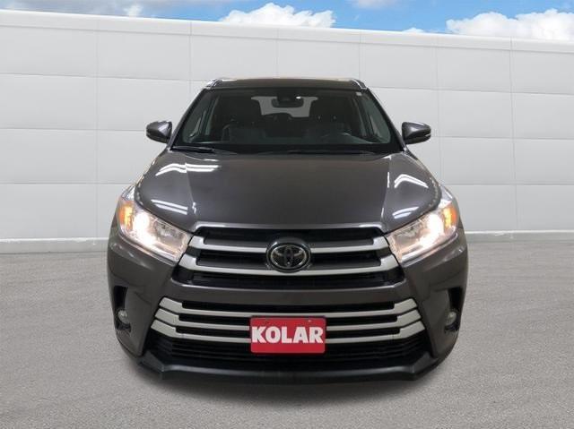 used 2019 Toyota Highlander car, priced at $26,990