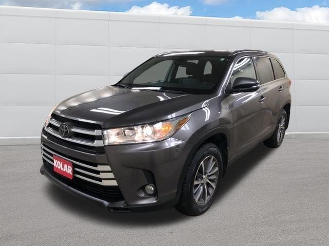 used 2019 Toyota Highlander car, priced at $26,990