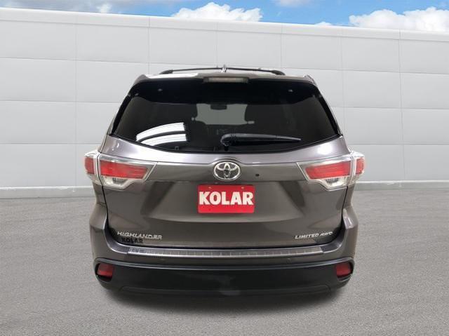 used 2016 Toyota Highlander car, priced at $27,990