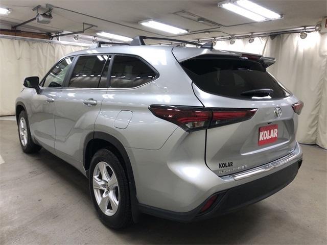 used 2024 Toyota Highlander car, priced at $43,990