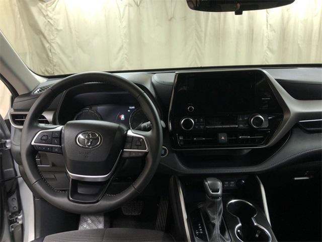 used 2024 Toyota Highlander car, priced at $43,990