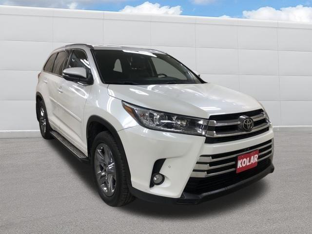 used 2018 Toyota Highlander car