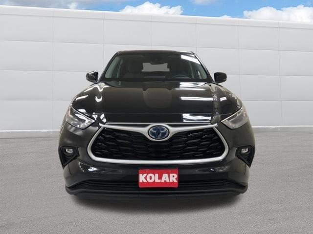 used 2023 Toyota Highlander Hybrid car, priced at $43,988