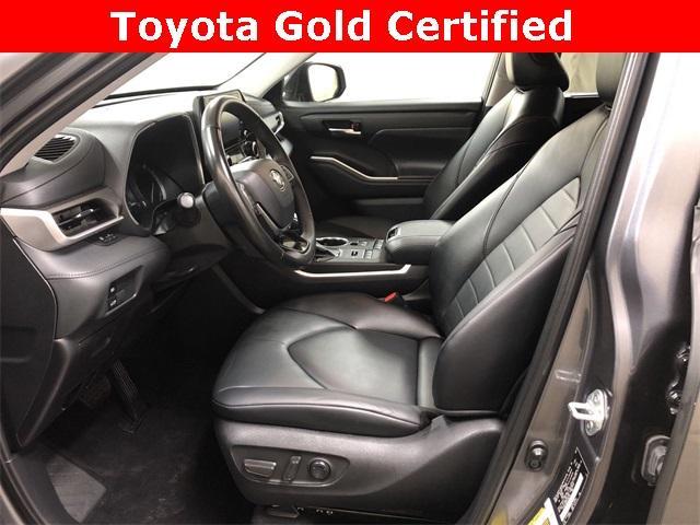 used 2021 Toyota Highlander car, priced at $39,450