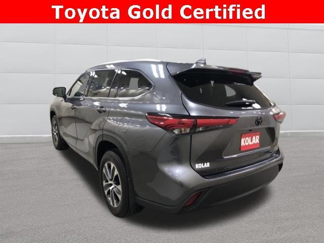 used 2021 Toyota Highlander car, priced at $37,815