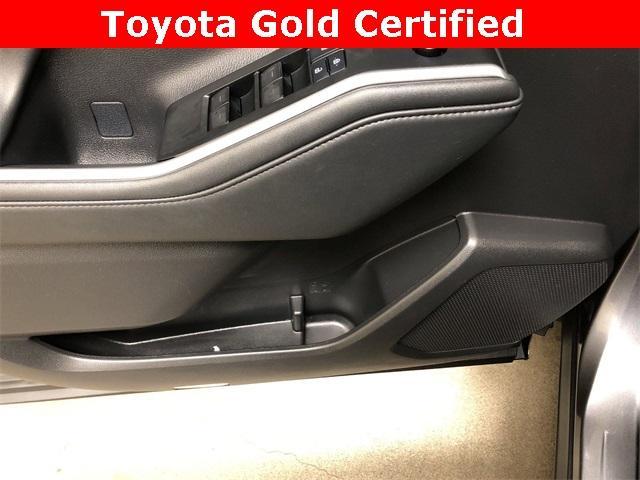 used 2021 Toyota Highlander car, priced at $37,815