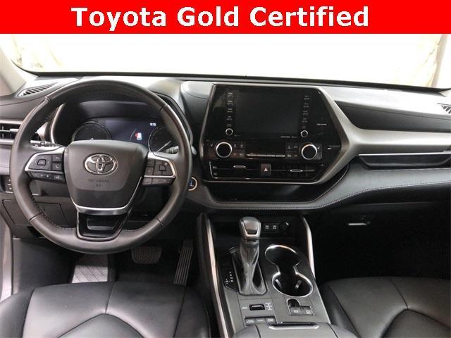 used 2021 Toyota Highlander car, priced at $39,450