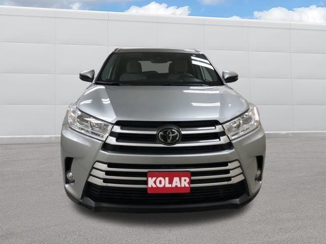 used 2019 Toyota Highlander car, priced at $30,988