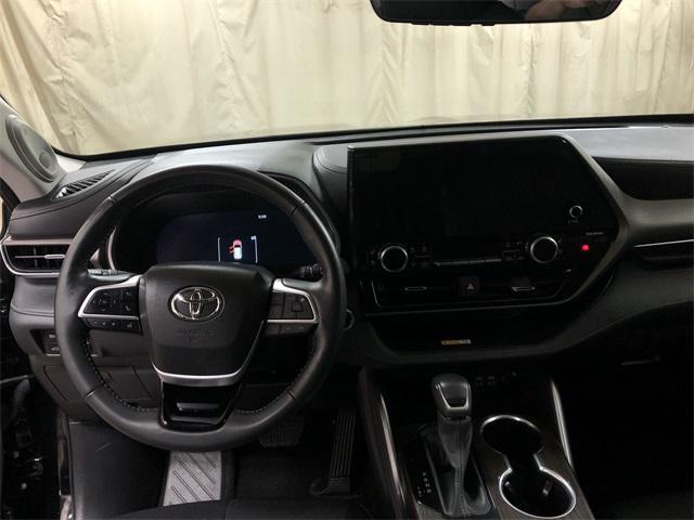 used 2023 Toyota Highlander Hybrid car, priced at $49,565