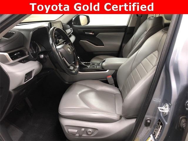 used 2022 Toyota Highlander car, priced at $41,650