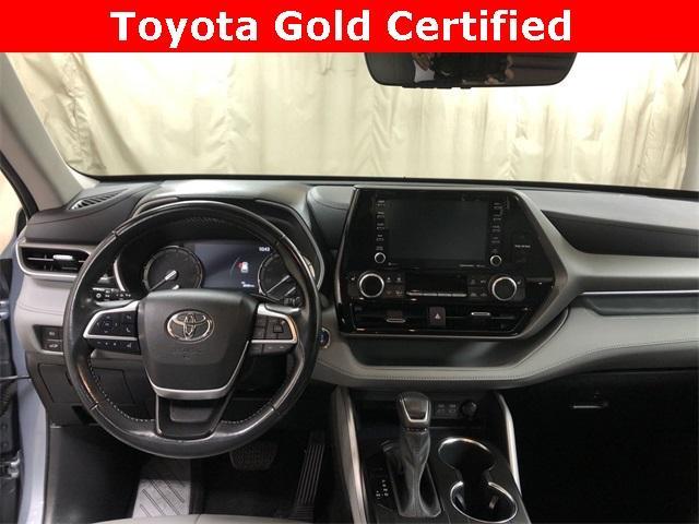 used 2022 Toyota Highlander car, priced at $41,650