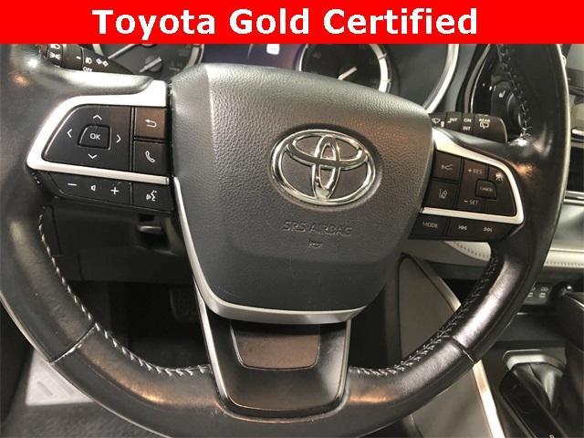 used 2022 Toyota Highlander car, priced at $41,650