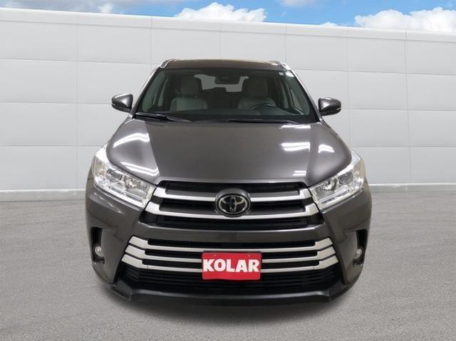 used 2018 Toyota Highlander car, priced at $32,990