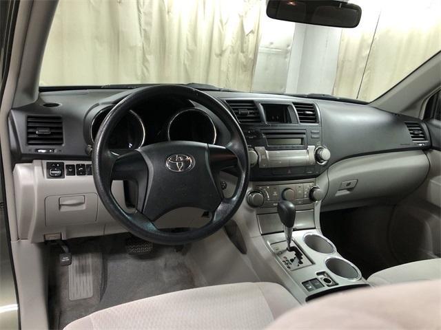 used 2009 Toyota Highlander car, priced at $10,997