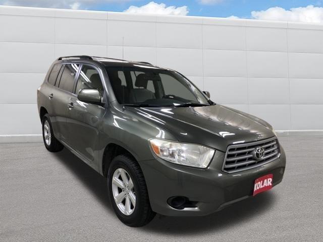 used 2009 Toyota Highlander car, priced at $10,997